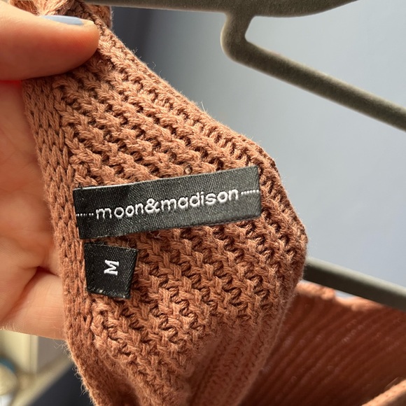 Tan Crochet Wrap Tank - Picture 2 of 4